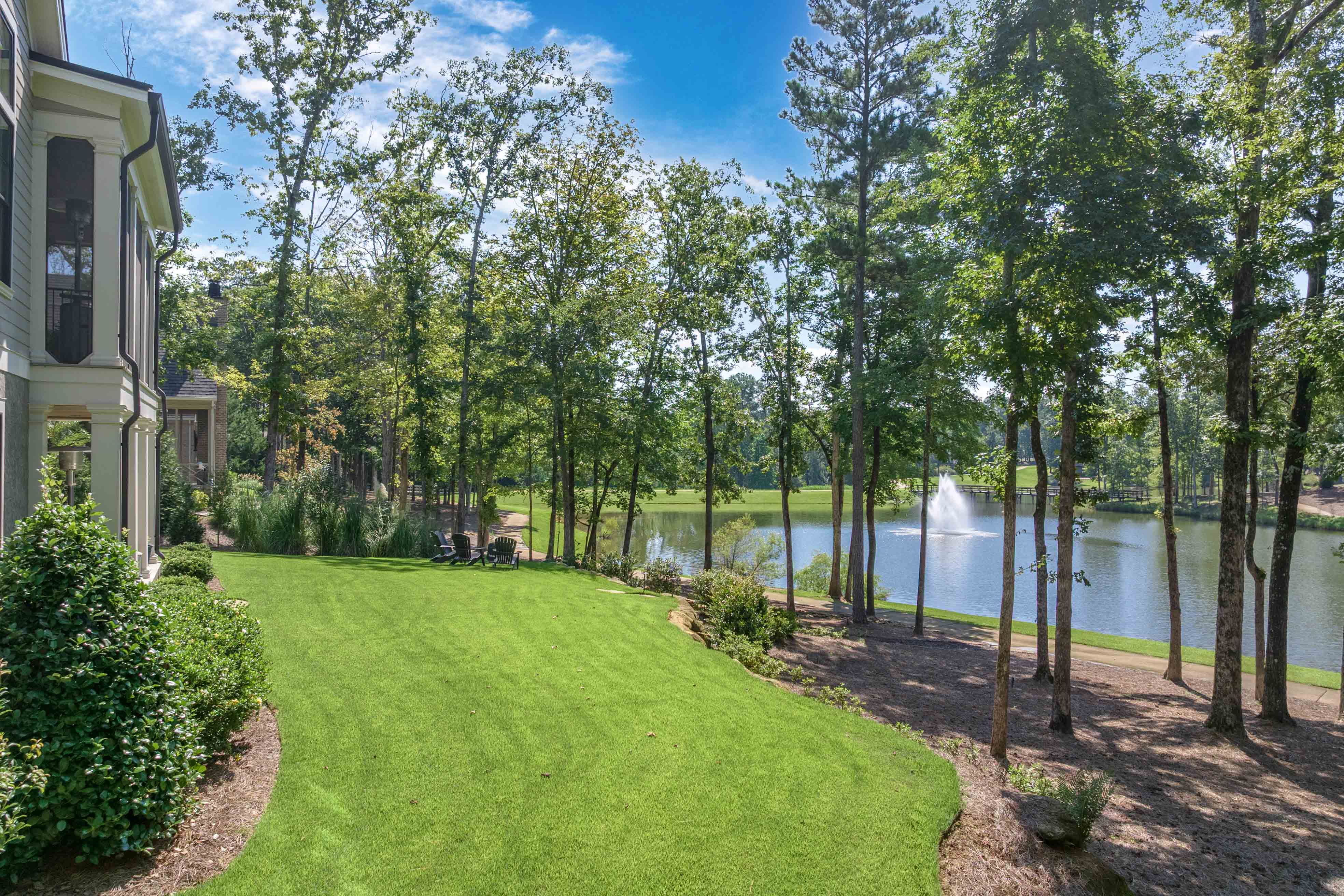 1041 Holt's Ferry image 58